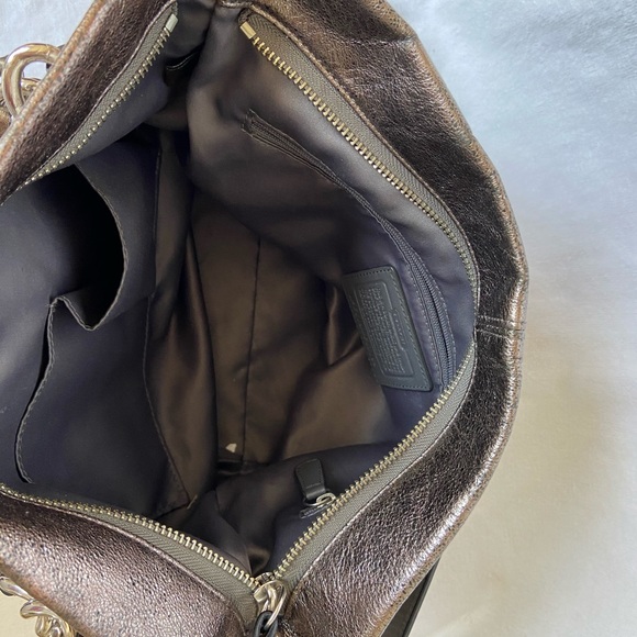 Coach silver leather bag - Picture 3 of 3